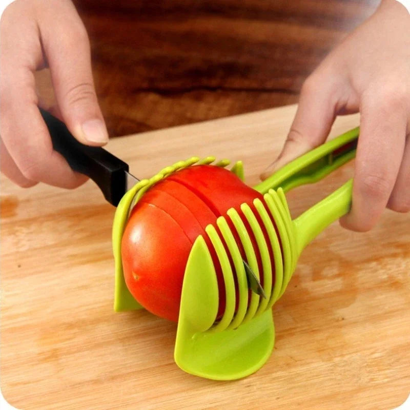 1pc Tomato Slicer Fruits Cutter Stand Utensilios De Cozinha Assistant Lounged Tomato Lemon Shreadders Slicer Random Color
