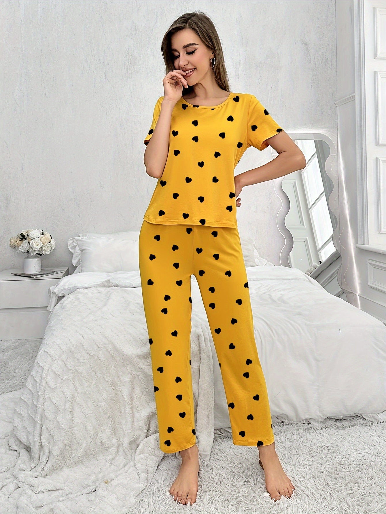 Women's Short Sleeve T-shirt & Long Pants Pajama Set, Love Heart Print, Comfortable Loungewear, Home Wear, Casual Outfit, Available For Outdoor Use