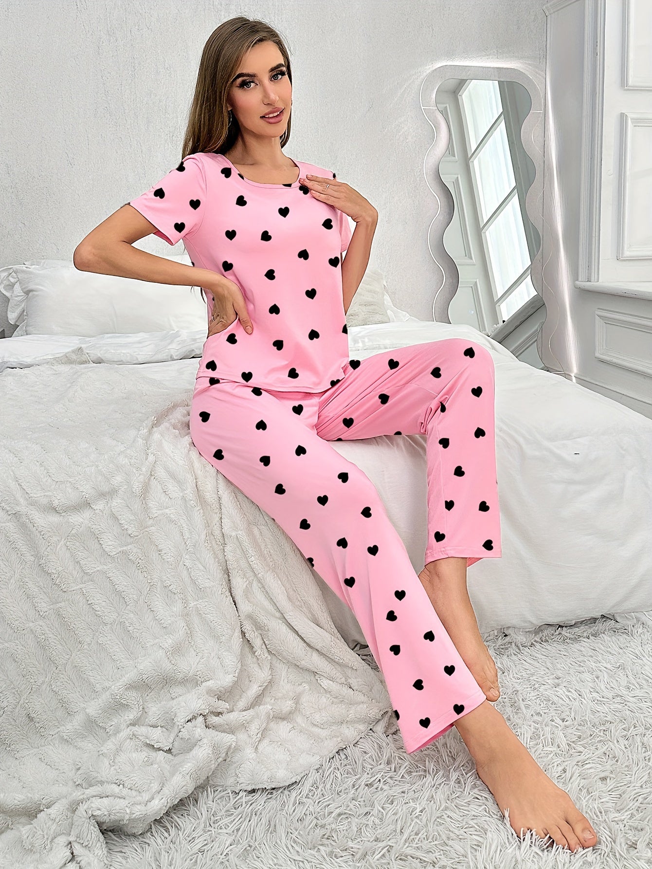 Women's Short Sleeve T-shirt & Long Pants Pajama Set, Love Heart Print, Comfortable Loungewear, Home Wear, Casual Outfit, Available For Outdoor Use